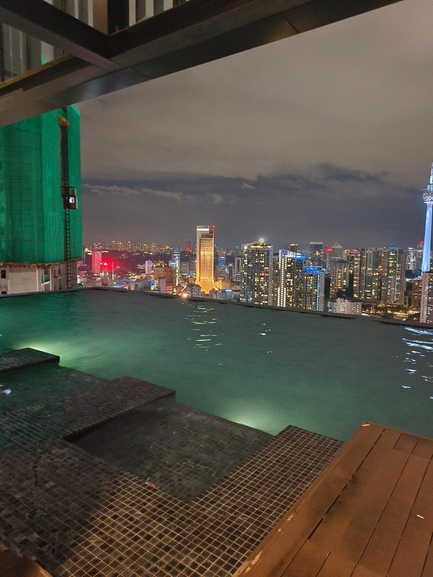Lucentia Klcc By View Kuala Lumpur
