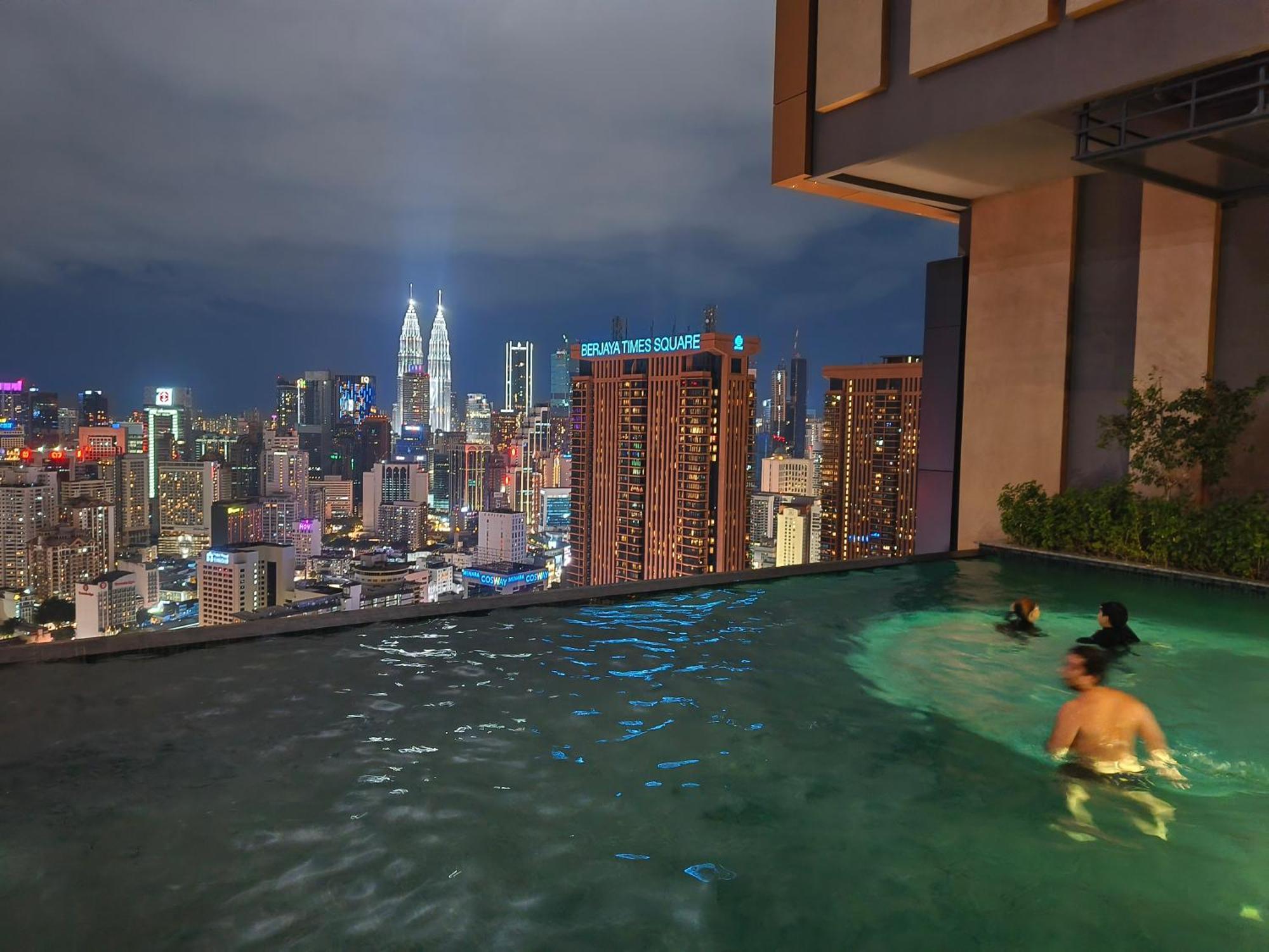Lucentia Klcc By View Apartment *